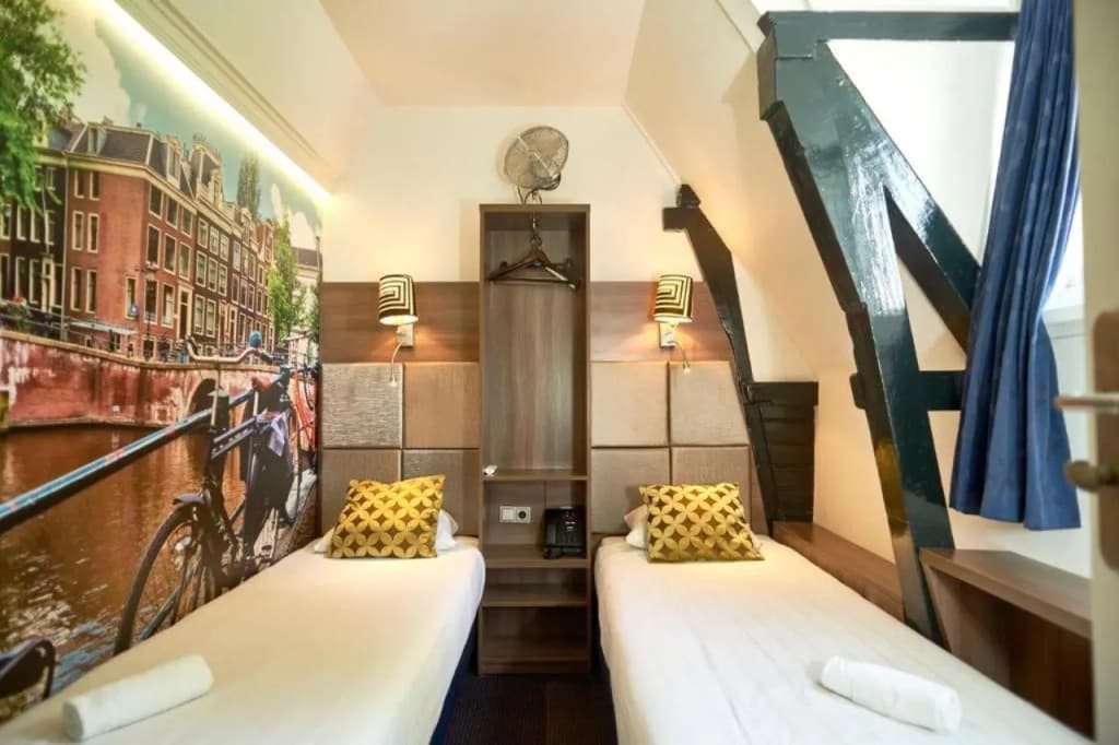 Townhouse Hotel - photo 22