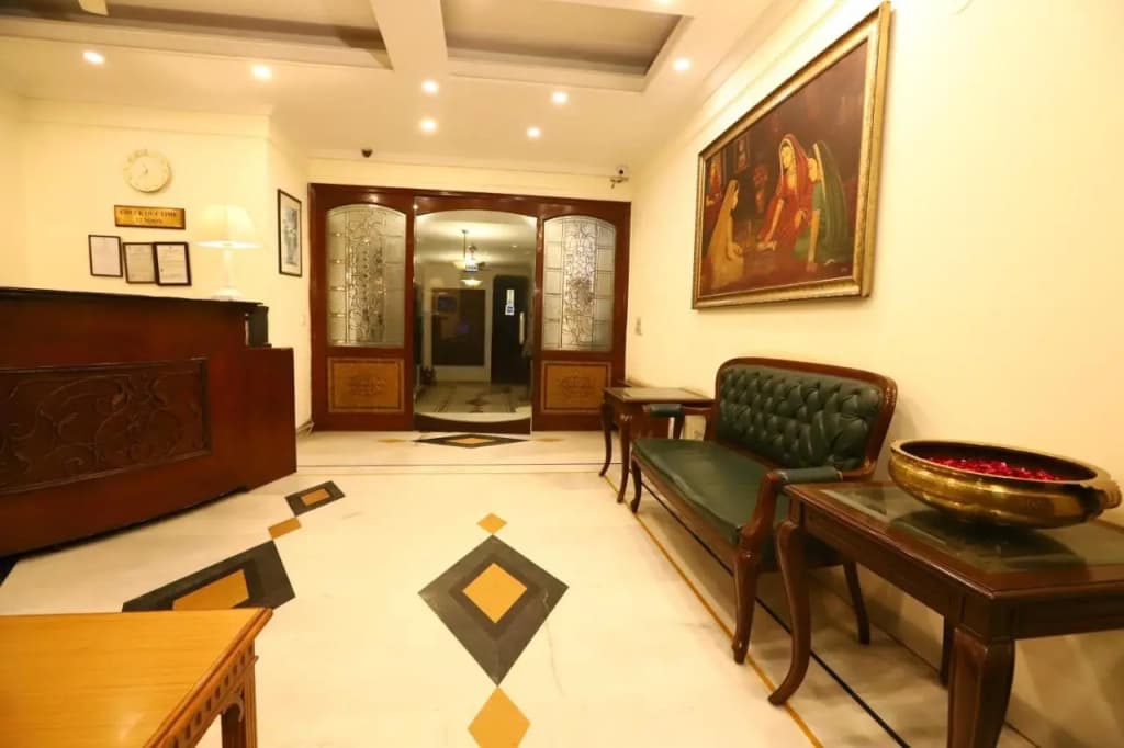 Hotel Ambica Palace - photo 16