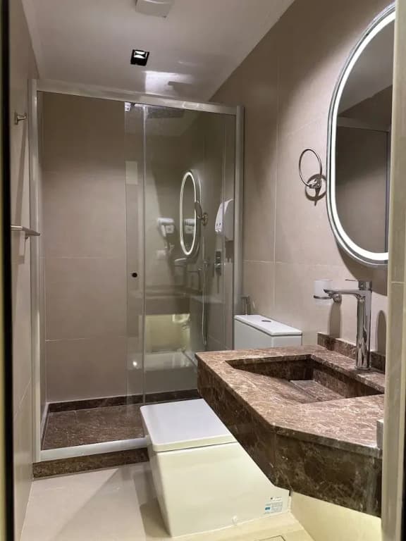 Imperial Hotel - photo 7