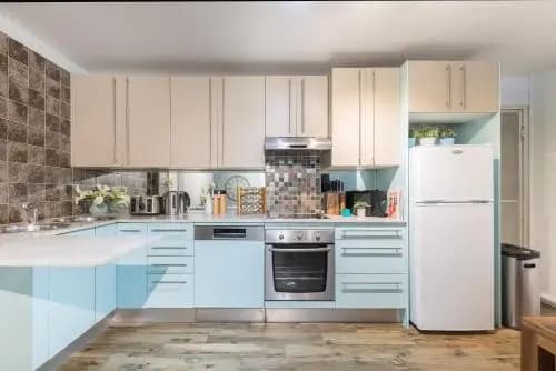 Bondi Breeze Apartment - photo 17