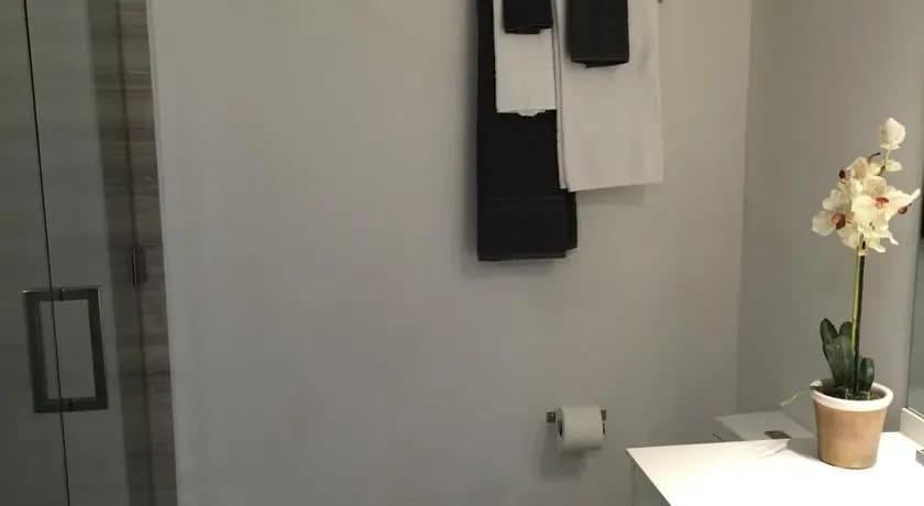 Brickell House, Sophisticated, Heart of Brickell - photo 5