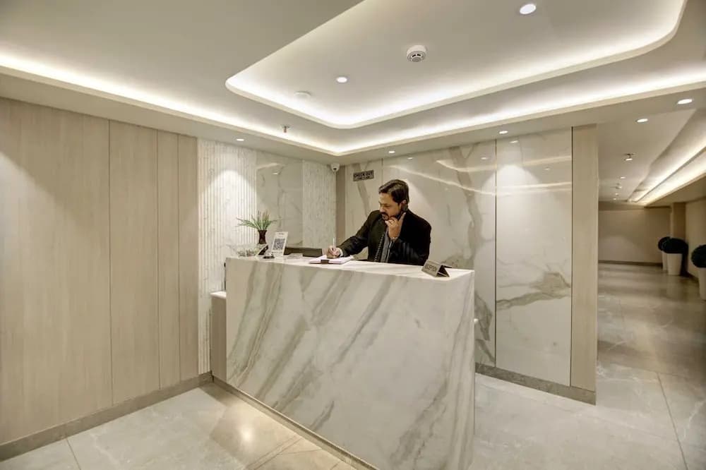 East Park Inn - photo 21