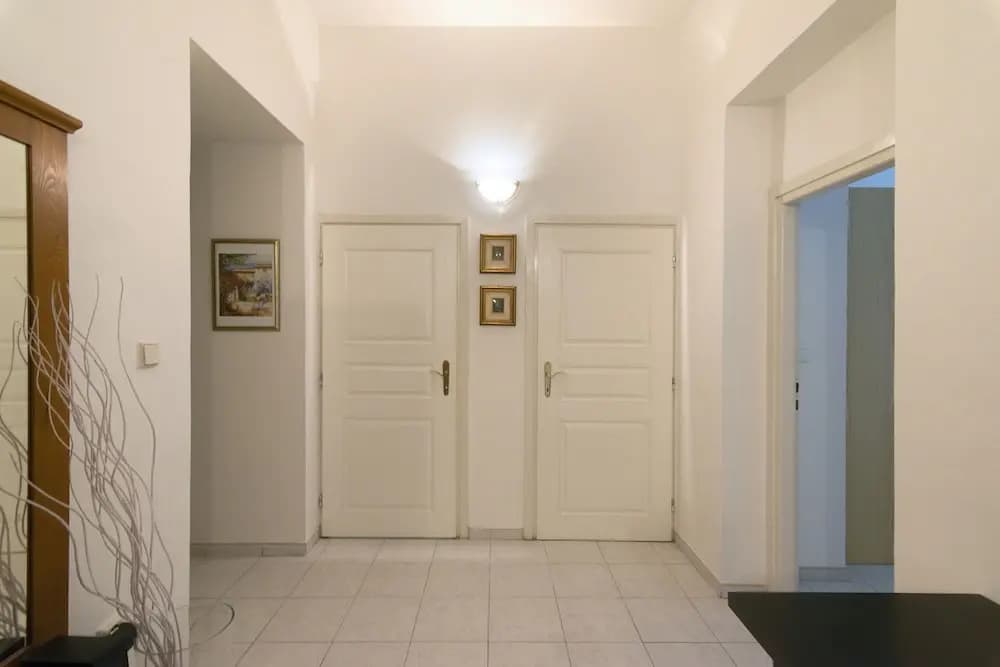 Central 3 Bedroom Home near National Museum - photo 11