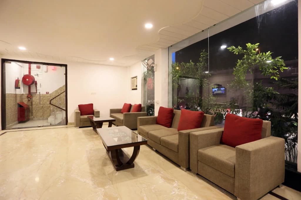 OYO 688 Hotel Marina - photo 2