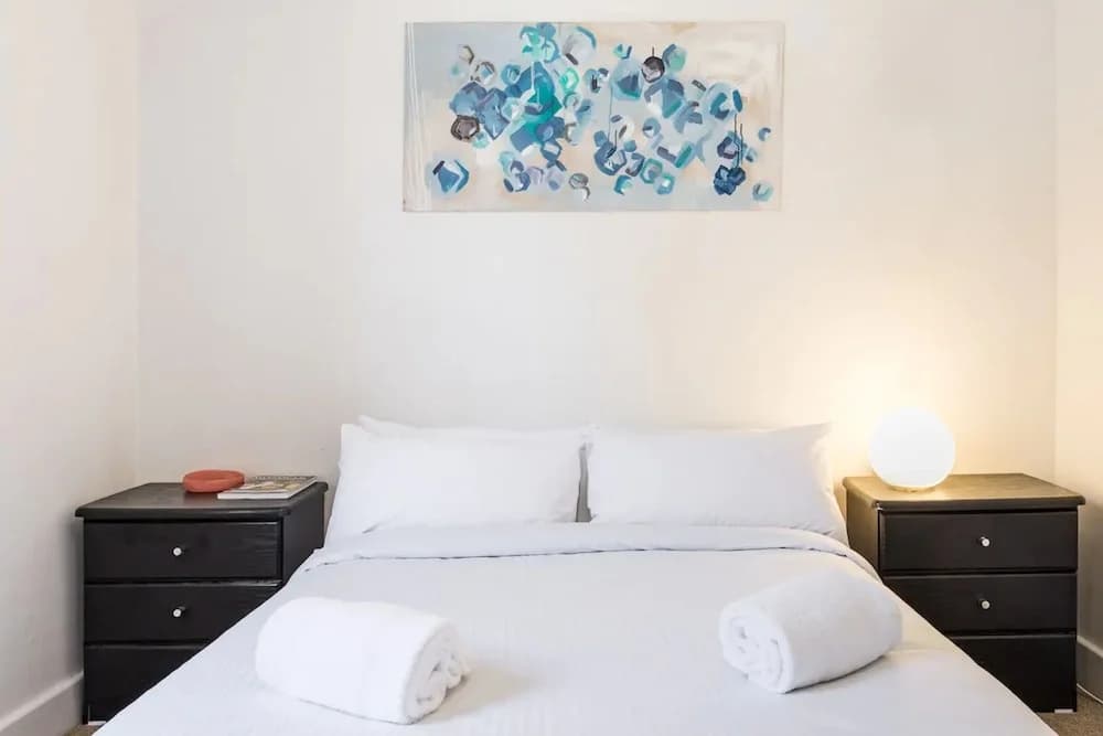 Bright Bondi Beach Pad - photo 4