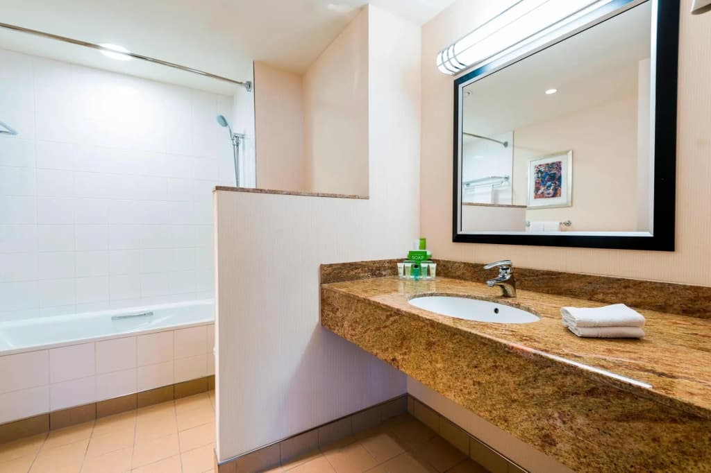 Courtyard by Marriott Prague City - photo 8