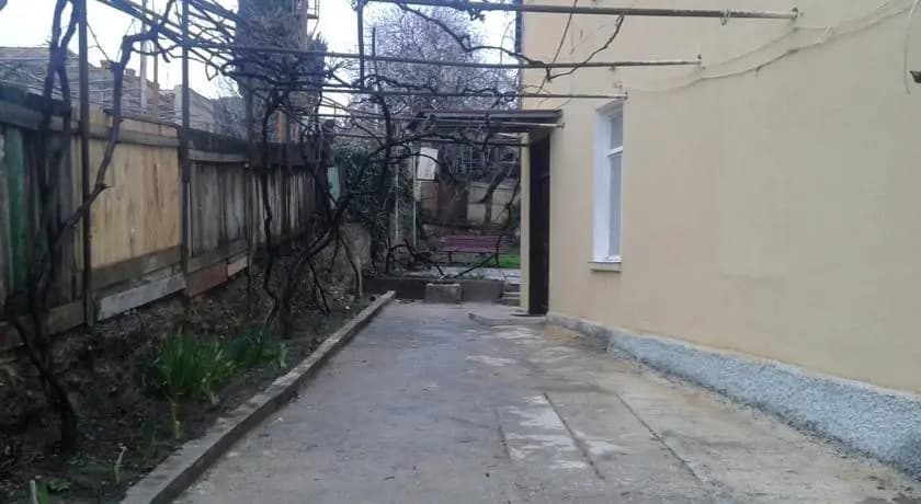 Lemon Family Guesthouse - photo 12