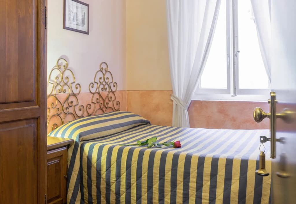 Monica Hotel - photo 9