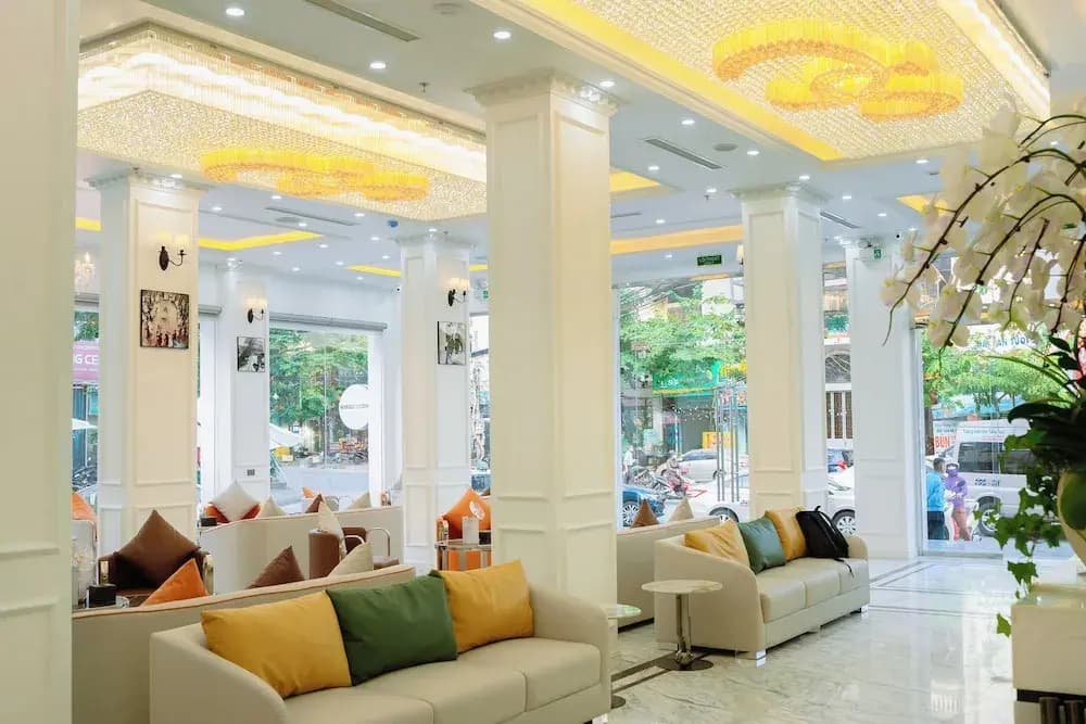 SC Luxury Hotel - photo 4