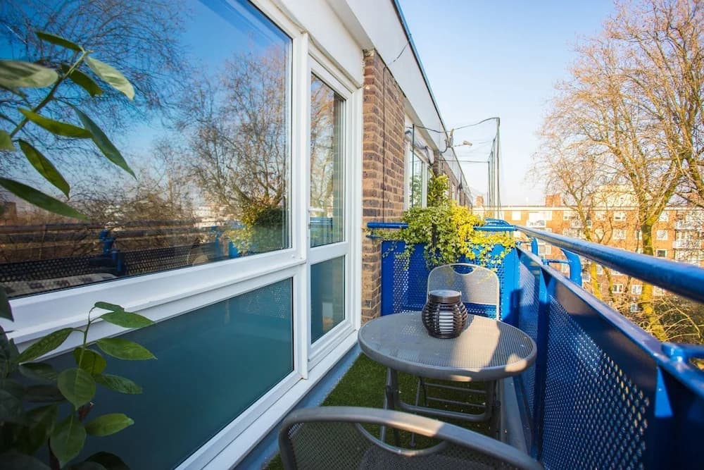 Quirky Urban Flat with Impressive Panoramic Views - photo 16