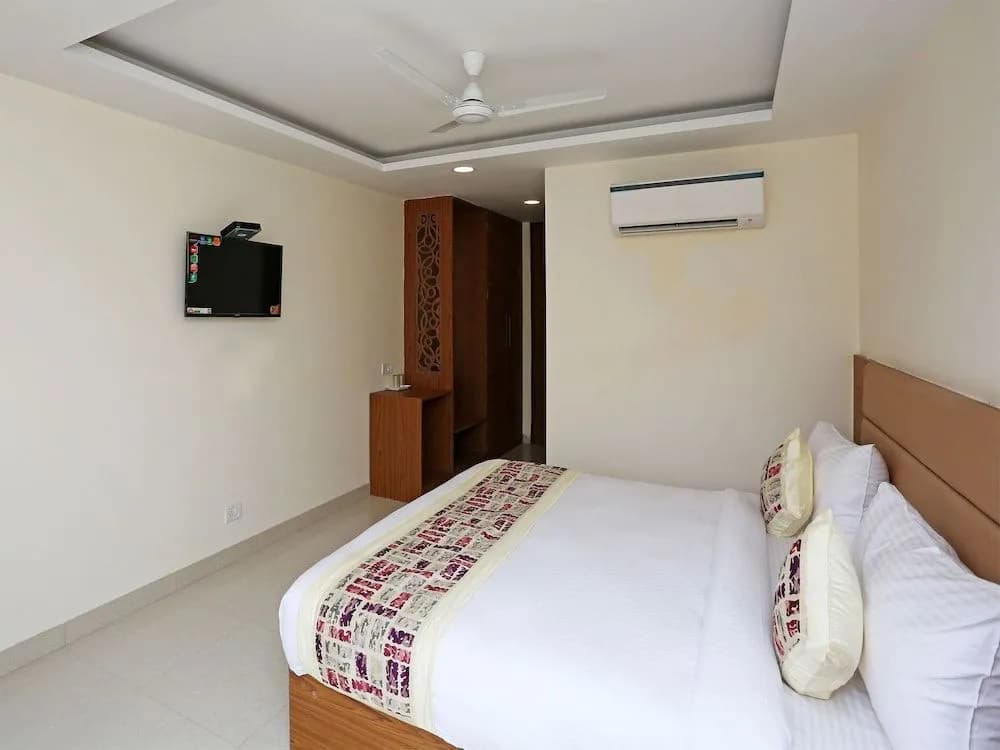 Capital O 12674 Hotel Grand Suites - photo 5