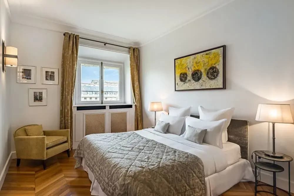 Palais Petit - Two Bedroom Apartment - photo 5