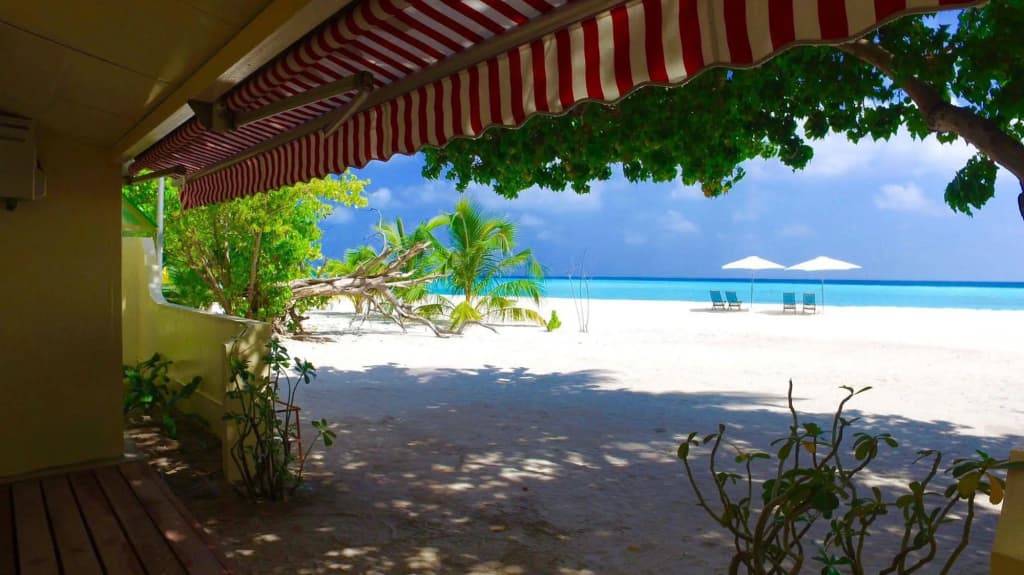 Luau Beach Inn - photo 21