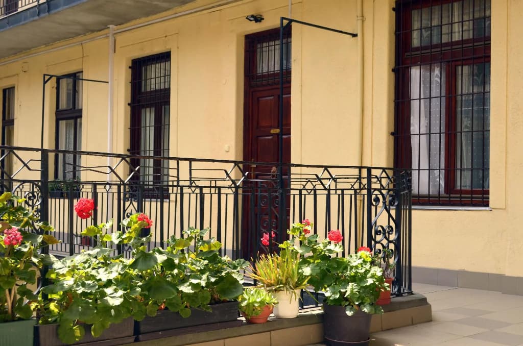 Central Market Apartments - main photo