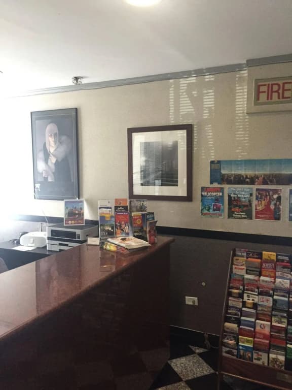 Riverside Tower Hotel - photo 20