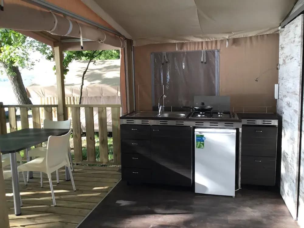 Parco del Lago Glamping & Lodges - photo 15