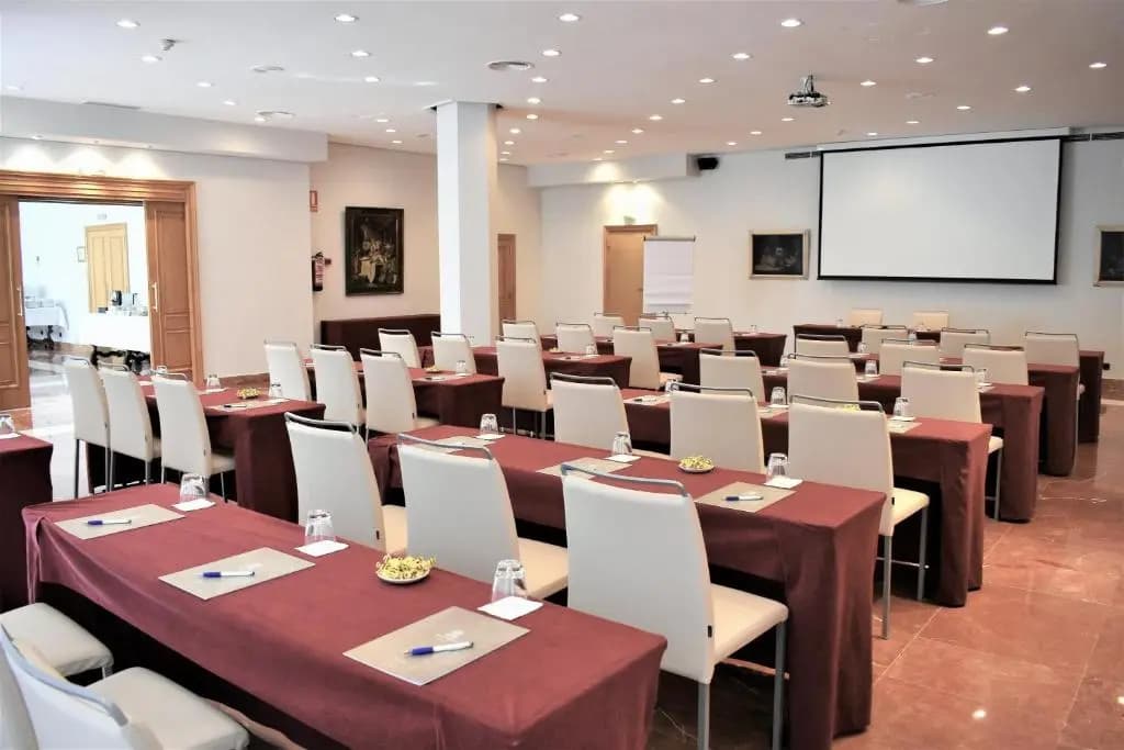 Lamaro Hotel - photo 20