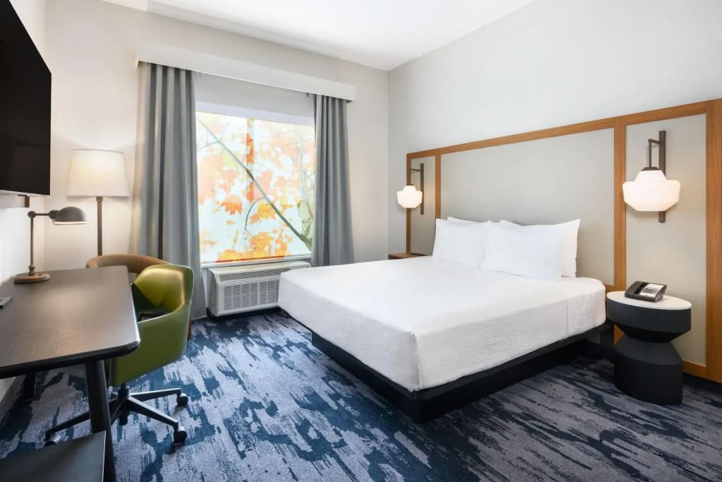 NEW - Fairfield Inn & Suites by Marriott Orlando at Millenia - photo 5
