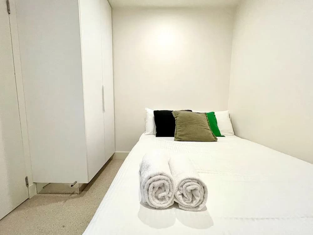 Readyset Apartments at Vision - photo 3