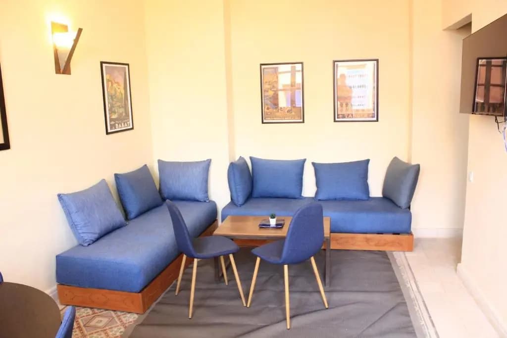 Comfy Colonial Apartments - photo 9