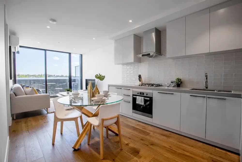 61*Boutique one-bedroom*Boxhill Central*Mall - photo 10