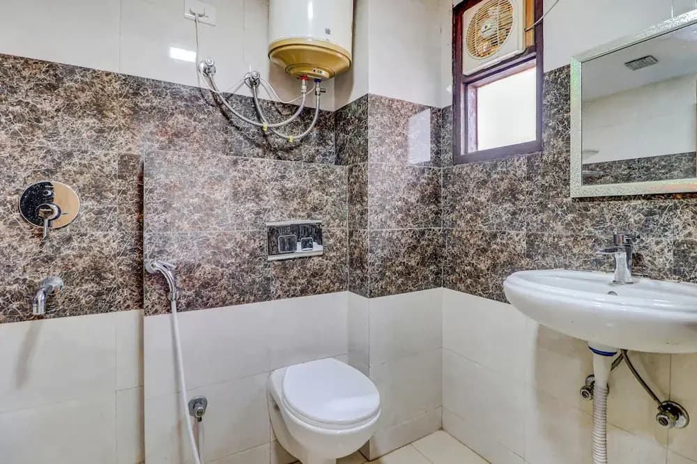 Abode Inn - photo 7