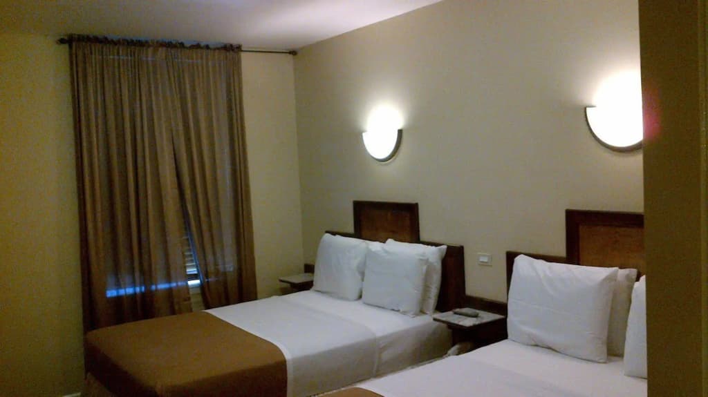 St Marks Hotel - photo 4