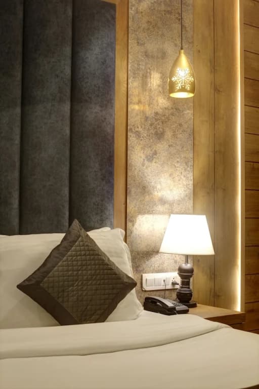 Town Pallace Inn - photo 33