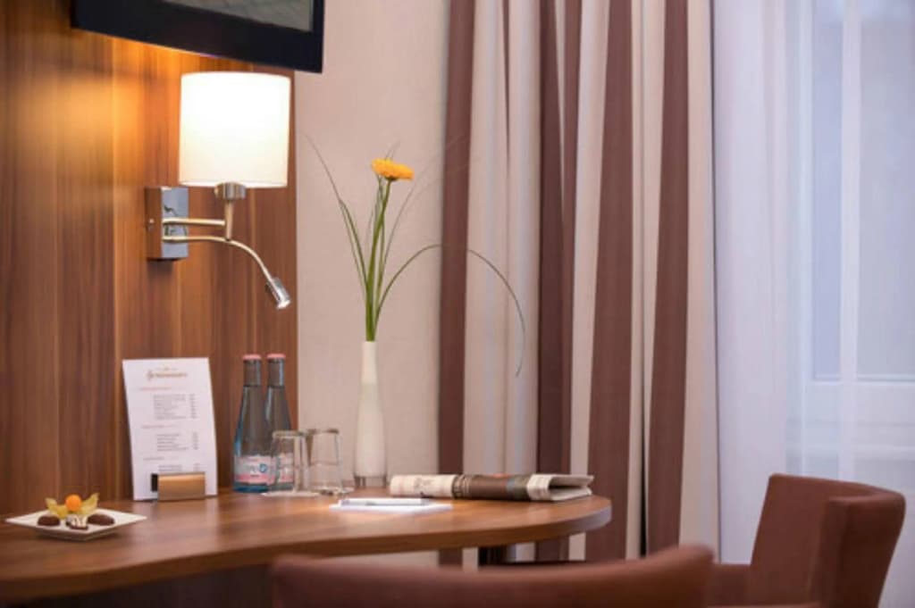 Gold Hotel - photo 2