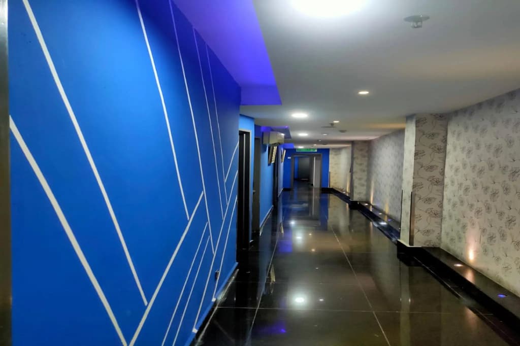 Max Star Hotel - Backpackers - photo 10
