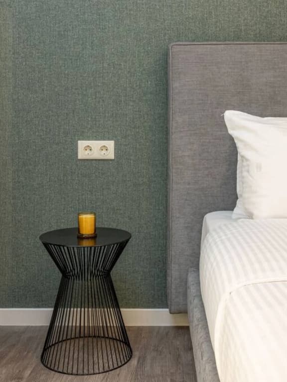 The Beehive Apartments - photo 9