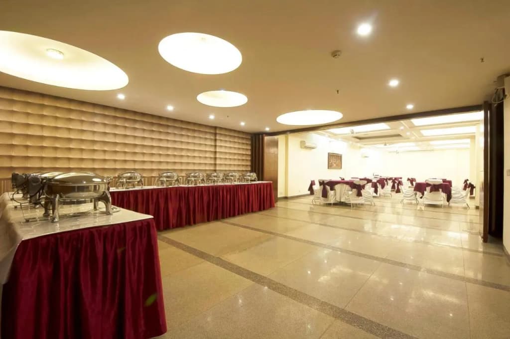 Alpina Hotels & Suites - photo 21