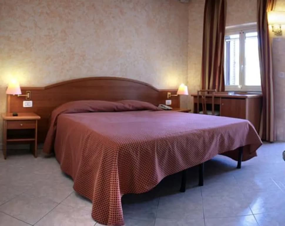 Hotel Salaria - photo 4