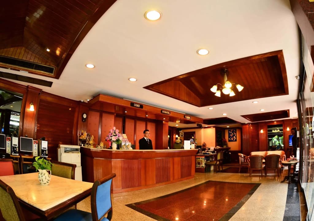 Silom Village Inn - photo 14