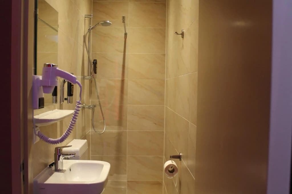 Aston City Hotel - photo 17