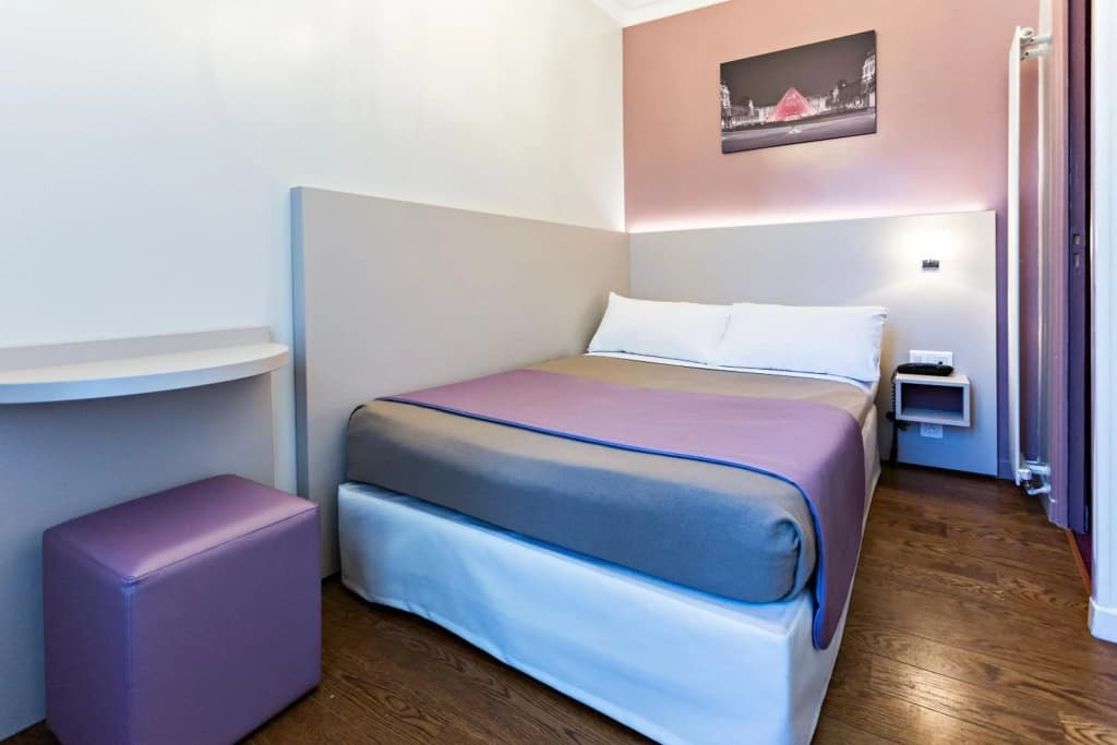 Modern Hotel - photo 11