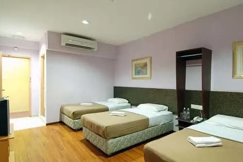 Aristo Hotel @ Putatan - photo 9