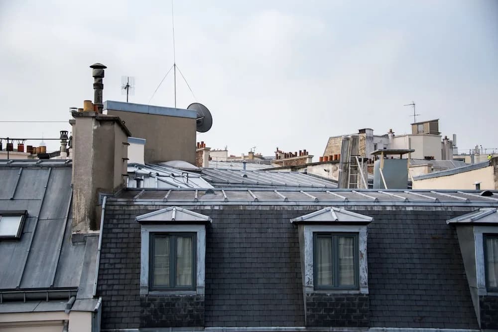 Contemporary near Arc de Triomphe - main photo