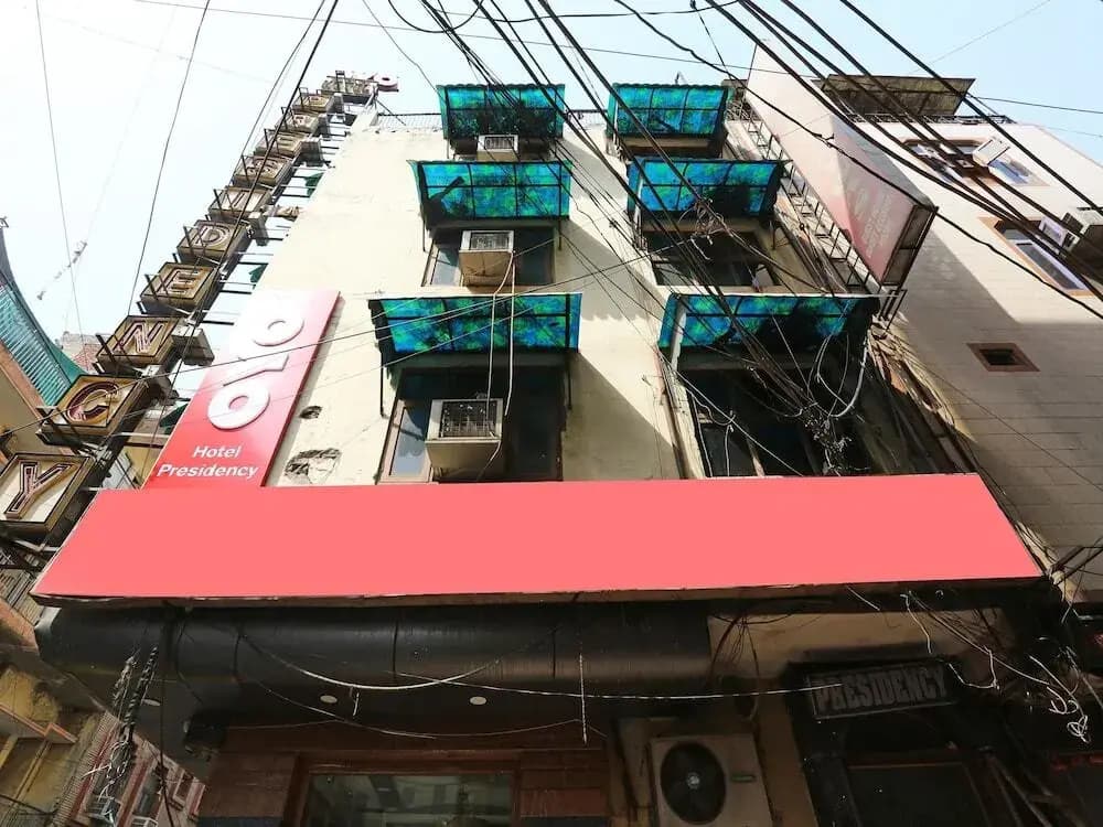 OYO 2680 Hotel Presidency - photo 1