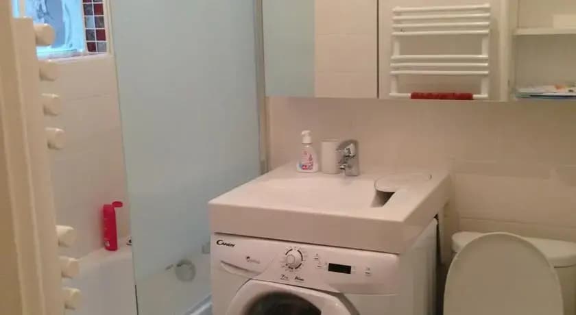 Center Pompidou Apartment - photo 8