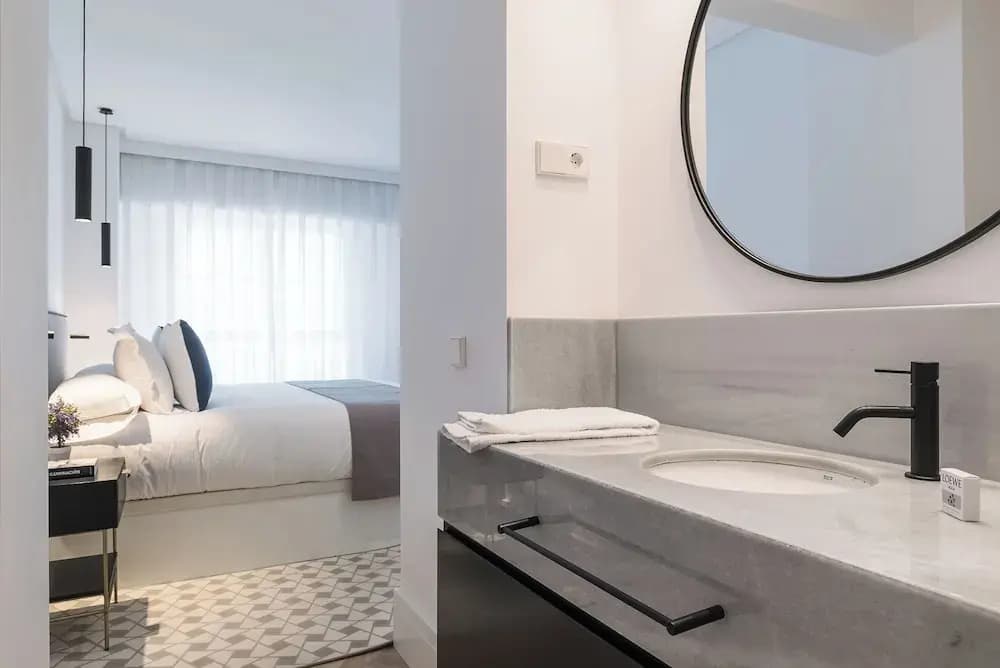 Feelathome Waldorf Suites Apartments - photo 8