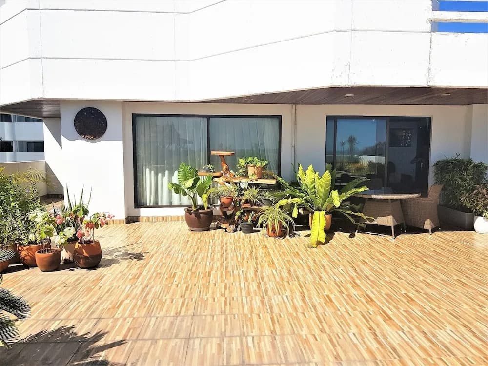 Fantastic 2 bed With Huge Balcony & sea Views - photo 33