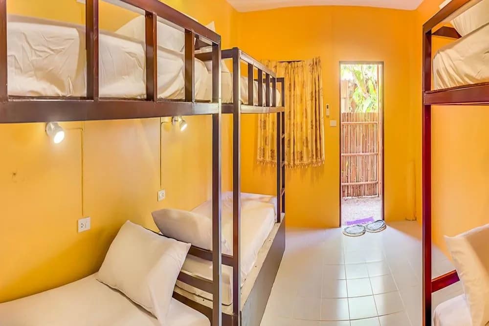 Bubu Lanta Hostel - photo 8