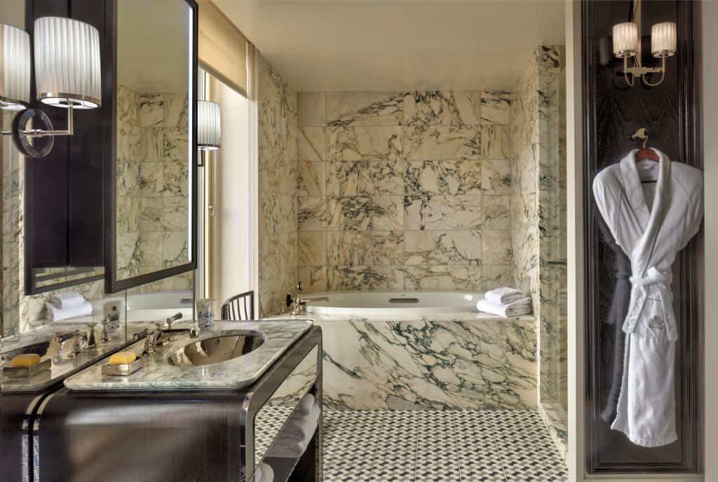 The Carlyle, A Rosewood Hotel - photo 11