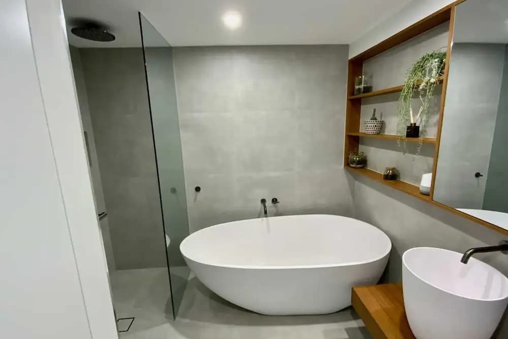Light-filled Converted Warehouse 2 Bedroom Apartment in Prahran - photo 9