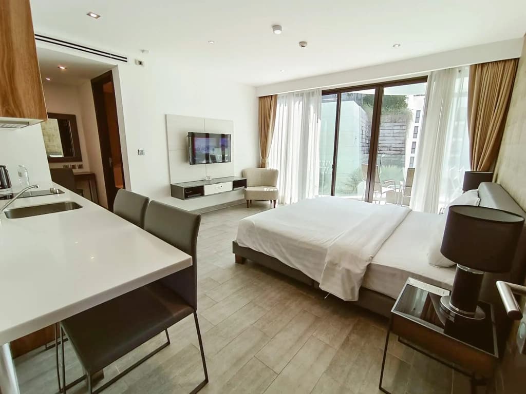 Absolute Twin Sands Resort & Spa - photo 4