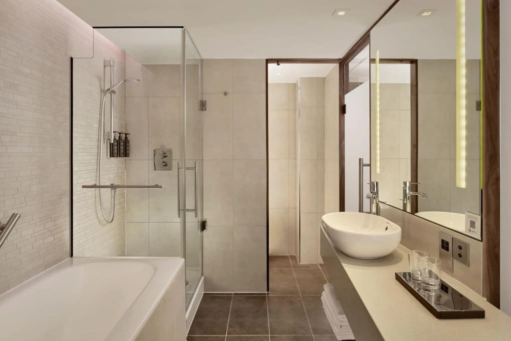 Sheraton Grand Hotel & Spa, Edinburgh - photo 11