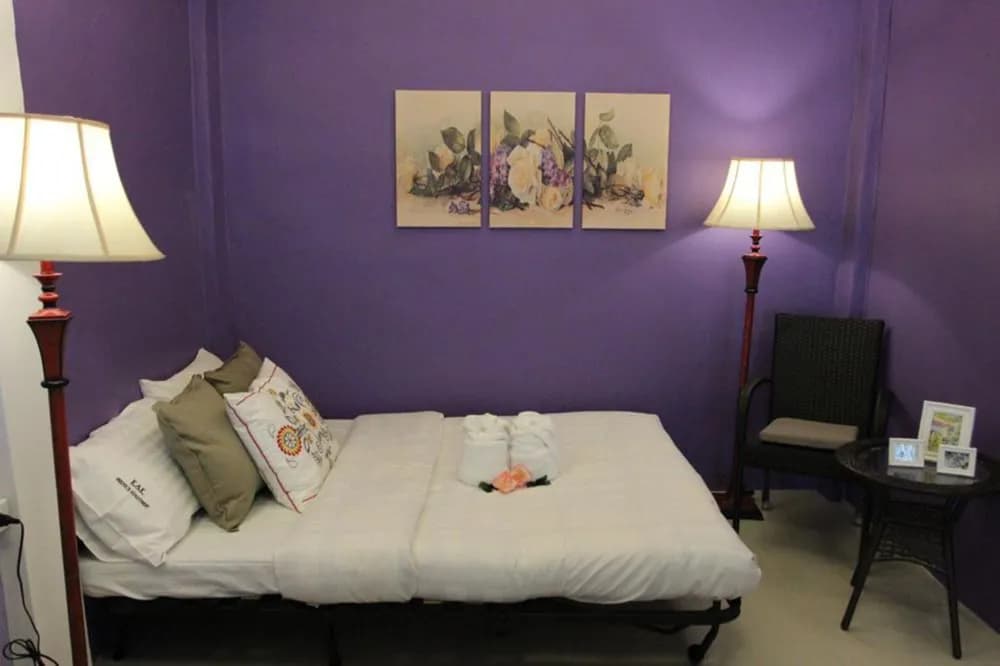 Charoenpong Apartment - photo 3