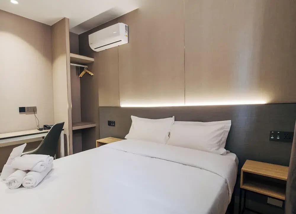 Hotel Golden Madrid - photo 2