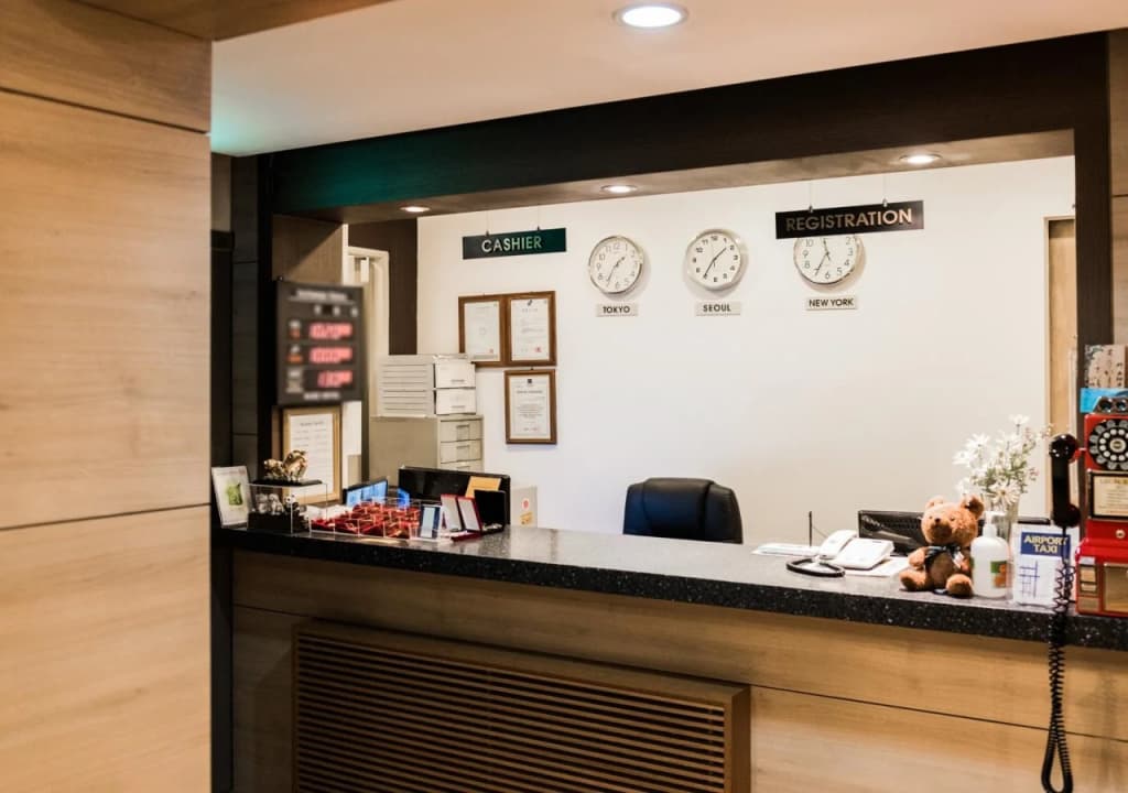 M.BIZ Hotel - photo 2